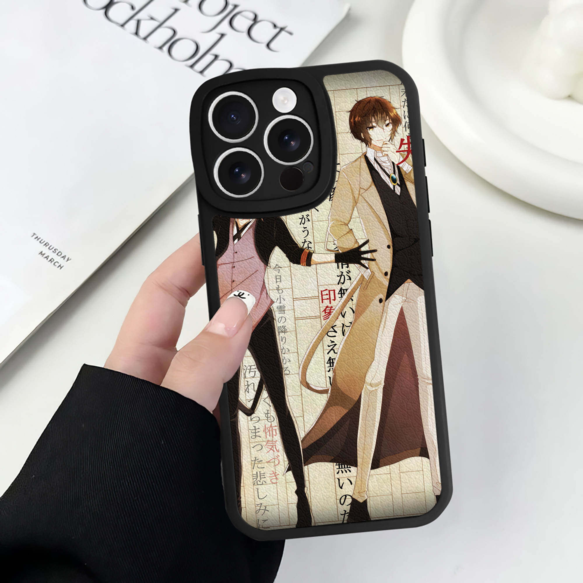 （画像用） 文豪ストレイドッグス Bungo Stray Dogs 【iPhone 16シリーズ対応】シリコンスマホケース（レザー調） 材質：シリコン